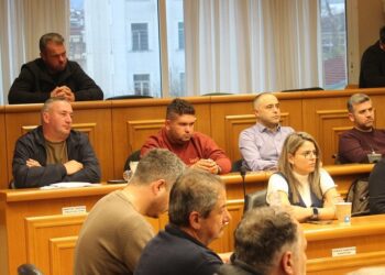 Χρ. Μπάτσης: «Ας συγκρίνουμε το έργο μας και ας συγκριθούμε»