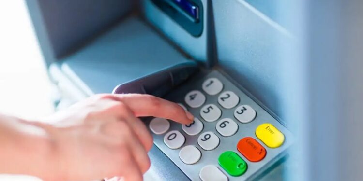 Συντάξεις Μαρτίου 2026: Πότε πληρώνονται μισθωτοί και μη μισθωτοί – Πώς επηρεάζει η Καθαρά Δευτέρα