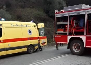 Τροχαίο στην Σκύδρα: Απεγκλωβισμός ενός άνδρα με τη συνδρομή της πυροσβεστικής υπηρεσίας