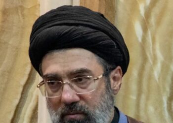 Σενάρια για τη σεξουαλικότητα του Μοτζτάμπα Χαμενεΐ: Είναι γκέι, ο Αλί Χαμενεΐ το γνώριζε και δεν τον ήθελε για διάδοχο