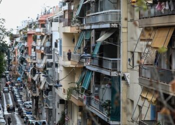 ΕΝΦΙΑ: Τα λάθη που «φουσκώνουν» τον φόρο και πώς μπορούν οι ιδιοκτήτες να τον μειώσουν