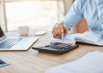 Νέο διπλό Εξοικονομώ: Τι προβλέπει, ποια τα εισοδηματικά κριτήρια