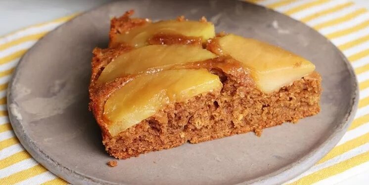 Συνταγή για ανάποδη μηλόπιτα στη νηστίσιμη εκδοχή της – χωρίς ζάχαρη