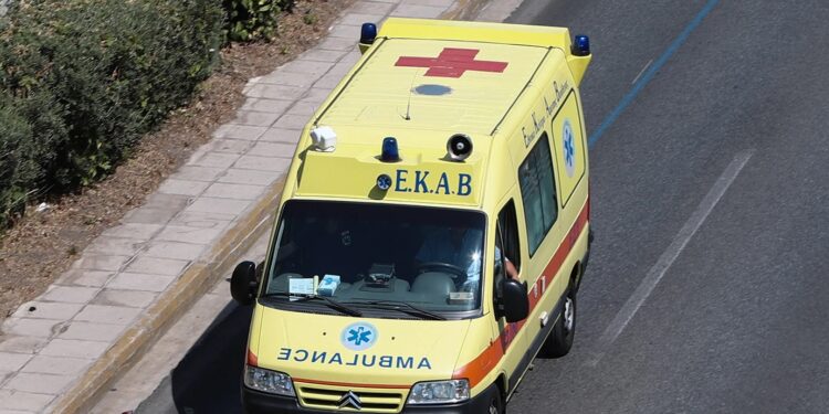 Αδιανόητη τραγωδία: Τρία παιδιά ορφάνεψαν σε μία μέρα – Πέθανε ο πατέρας τους μετά την κηδεία της μητέρας