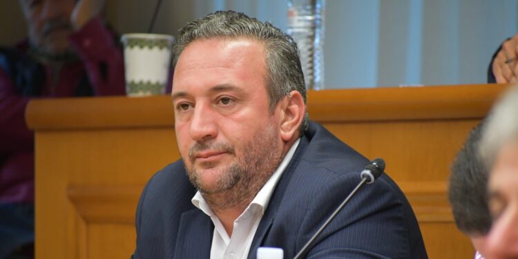 Σκληρή κριτική του Χρ. Μπάτση για τα οικονομικά των Λουτρών Πόζαρ