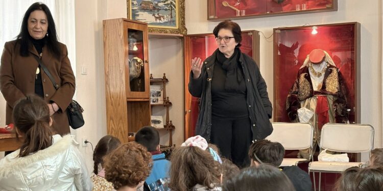 Γνωριμία με την παράδοση για τους μαθητές του 2ου Δημοτικού Σχολείου Αριδαίας