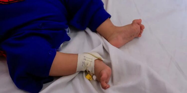 Τραγωδία: Βρέφος βρέθηκε νεκρό στην κούνια του από την μητέρα του