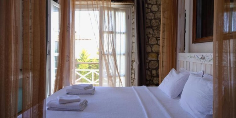 Κοινωνικός τουρισμός 2026: Δικαιούχοι και διανυκτερεύσεις – Τι αλλάζει φέτος