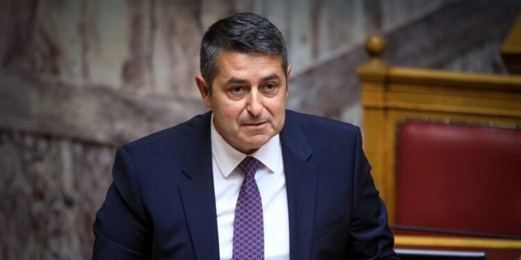 Το πρώτο ιατρικό ανακοινωθέν για τον Γιώργο Μυλωνάκη: «Σοβαρή αλλά ελεγχόμενη η κατάστασή του»