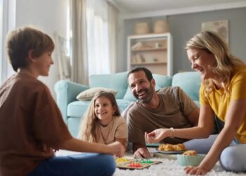 Οικογένειες με παιδιά: Εφάπαξ ενίσχυση 150 ευρώ ανά τέκνο στα τέλη Ιουνίου με εισοδηματικά όρια έως 65.000 ευρώ – Ποιους και πόσους αφορά