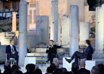 Μακρόν: Αν η Τουρκία απειλήσει την Ελλάδα, θα είμαστε εδώ