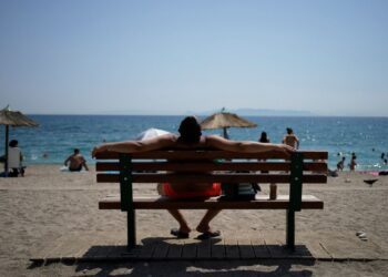 Καιρός: Έρχεται εντυπωσιακή άνοδος της θερμοκρασίας – Τάση για πρώτο θερμό επεισόδιο τον Μάιο