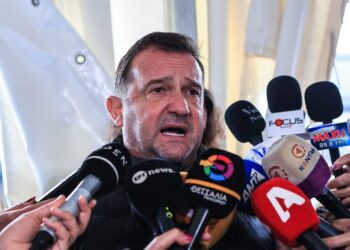 Πλακιάς για Καρυστιανού: «Τα περιστέρια έχουν χαμηλές πτήσεις και καταλήγουν σε κατσαρόλα»