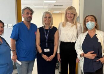 Επίσκεψη της Θεοδώρας Τζάκρη στο Νοσοκομείο Έδεσσας