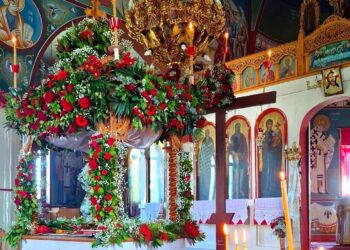 Όταν οι Επιτάφιοι συναντούν την άνοιξη στους ναούς της Πέλλας