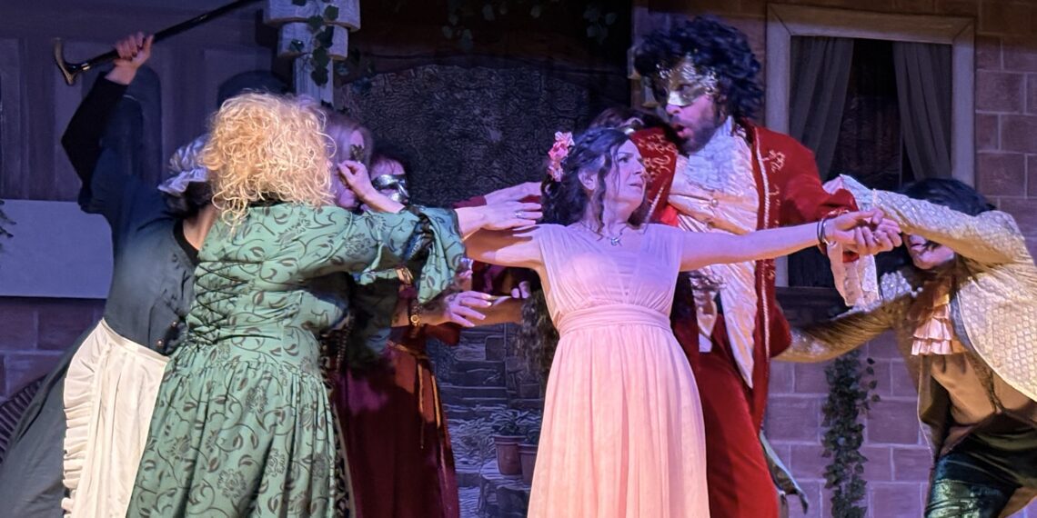 Ερωτέχνες Αλμωπίας: Μπήκαμε στην πρόβα τζενεράλε και… δεν μπορούσαμε να σταματήσουμε να γελάμε!