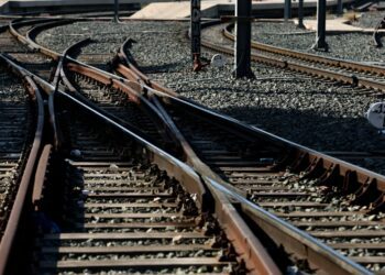 Πέλλα: Ακινητοποιήθηκε τρένο που έπεσε πάνω σε ζώο