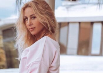 Γωγώ Μαστροκώστα: Νοσηλεύεται σε κρίσιμη κατάσταση