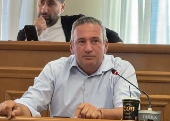 «Πάμε κουβά!»: Σφοδρή κριτική του Χρ. Μπάτση στη Δημοτική Αρχή Αλμωπίας