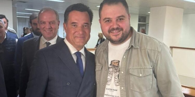 Ο Θανάσης Χατζηλαμπρινός υποδέχτηκε τον Υπουργό Υγείας Άδωνι Γεωργιάδη στην Πέλλα