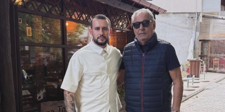 Όρμα Αλμωπίας: Ένας ξεχωριστός επισκέπτης στο «Ταβερνάκι της Μπουμπούς»