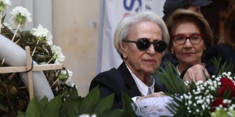 16 χρόνια από την τραγωδία στη Marfin: «Πιστεύω ότι κάποια στιγμή θα διαλευκανθεί» είπε η μητέρα της Αγγελικής Παπαθανασοπούλου που έχασε τη ζωή της