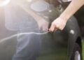 Αναστάτωση στα Γιαννιτσά: Πολίτες βρίσκουν τα αυτοκίνητά τους χαραγμένα