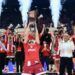 Πρωταθλητής Ευρώπης ο Ολυμπιακός! Λύγισε 92-85 τη Ρεάλ σε τελικό θρίλερ και σήκωσε κούπα στο T-Center