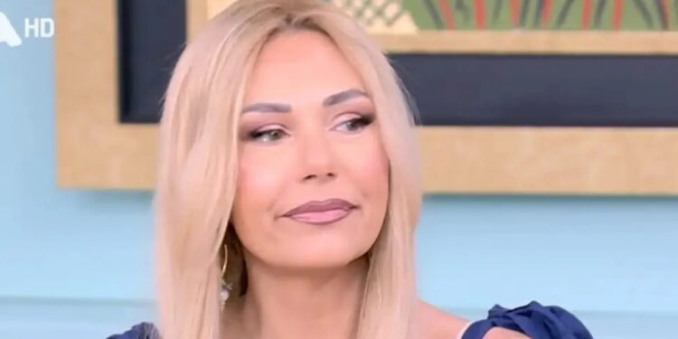 Η Τίνα Μεσσαροπούλου επέστρεψε στο Happy Day μετά την περιπέτεια υγείας του Μυλωνάκη: «Όποτε έμπαινα στην εντατική, ποτέ δεν αισθανόμουν θλίψη»