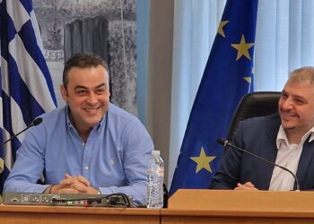 Ο Αντιδήμαρχος Τάσος Θεοδωρίδης δίνει τα εύσημα στην Τεχνική Υπηρεσία του Δήμου Αλμωπίας