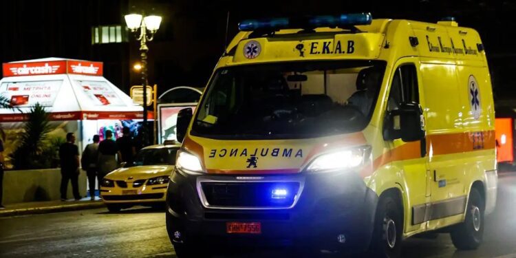 Τροχαίο δυστύχημα με έναν νεκρό: Αυτοκίνητο καρφώθηκε σε τοίχο και τυλίχθηκε στις φλόγες