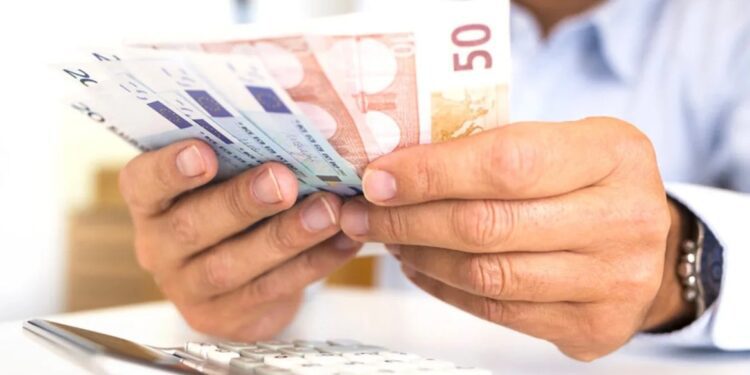 Έκτακτη ρύθμιση 72 δόσεων για ληξιπρόθεσμα χρέη προς το δημόσιο – Ποιοι και πώς εντάσσονται
