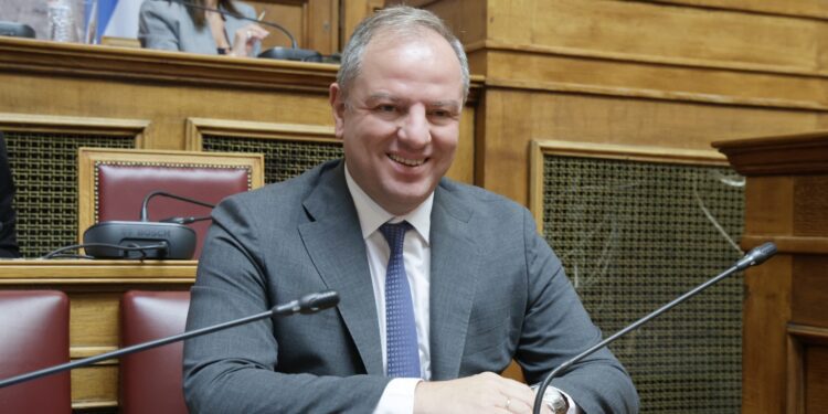 Δ. Σταμενίτης για Συνταγματική Αναθεώρηση: «Θεσμική πρωτοβουλία για τη νέα εποχή της χώρας»