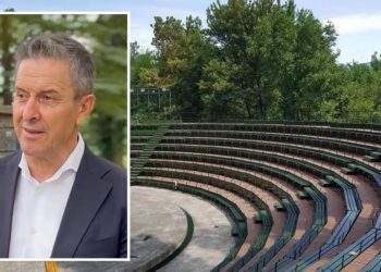Δ. Μπίνος: «Δεν ξέρω αν είναι λίγα τα 72.000€ για το θέατρο και τα 73.000€ για το Δασάκι αλλά ήταν τα μόνο που διατέθηκαν μέχρι σήμερα»