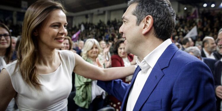 Παρασκήνιο «φωτιά»: Ο Τσίπρας εξετάζει την Αχτσιόγλου για υποψήφια στην Πέλλα