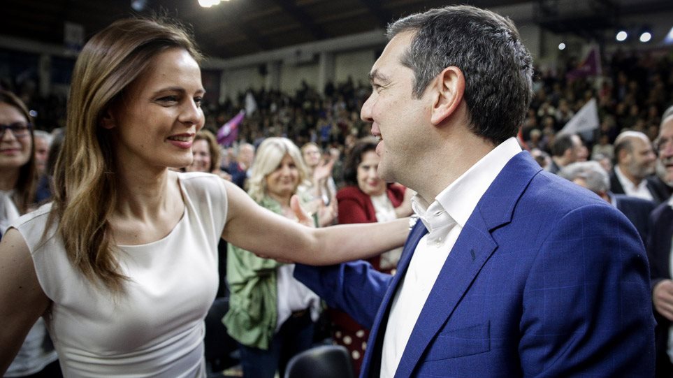 Παρασκήνιο «φωτιά»: Ο Τσίπρας εξετάζει την Αχτσιόγλου για υποψήφια στην Πέλλα