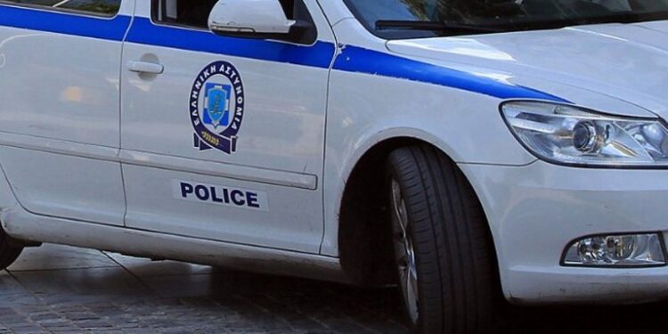 Άμεση κινητοποίηση της Αστυνομίας για άνδρα με μαχαίρι στην Αριδαία