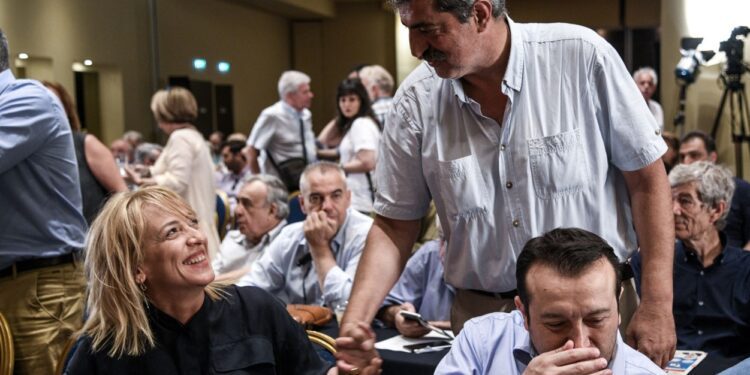 ΣΥΡΙΖΑ: Στην «τρόικα» Πολάκη, Παππά, Δούρου η ηγεσία του κόμματος