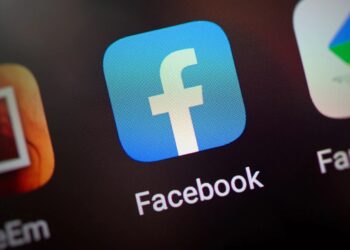 Πρόβλημα στη σύνδεση στο Facebook μέσω υπολογιστή – Τι βλέπουν οι χρήστες