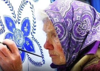 Η 90χρονη που μετέτρεψε το χωριό της σε ανοιχτή γκαλερί τέχνης