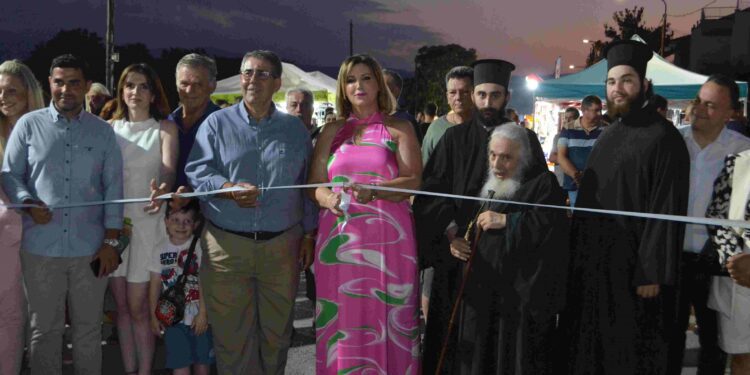 Ξεκίνησε με μεγάλη επιτυχία η 10η Εμποροπανήγυρη Σκύδρας – Μήνυμα ενότητας και συνέχειας από τη Δήμαρχο Κ. Ιγνατιάδου