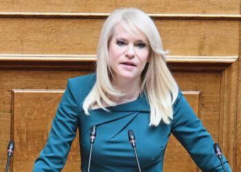 Θ. Τζάκρη: «Να ληφθούν άμεσα μέτρα για την αντιμετώπιση της ασθένειας των παραμορφωμένων καρπών και τη στήριξη των παραγωγών»