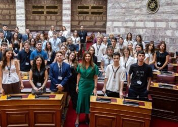 Επίσκεψη μαθητών του 2ου ΓΕΛ Έδεσσας στη Βουλή