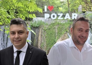 Λουτρά Πόζαρ: Πολιτική αντιπαράθεση για τις αμοιβές της διοίκησης – Η απάντηση του Ν. Παπαγιαννόπουλου στον Χρ. Μπάτση