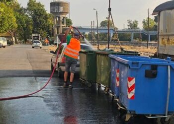 Σκύδρα: Καθαριότητα χωρίς «ρεπό» – Στους δρόμους τα συνεργεία του Δήμου ακόμη και τις Κυριακές