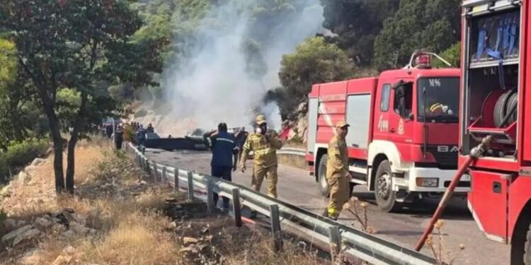 Σύγκρουση ελικοπτέρων στην Ψάθα: Λάθος συντονισμός και ανοδικά ρεύματα στα σενάρια για την τραγωδία με τον Δανό πιλότο και τον Έλληνα μεταφραστή