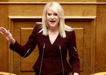 Θ. Τζάκρη: «Ακινητοποιημένα παραμένουν τα τρία νέα πανάκριβα Diamond DA62 MPP που προορίζονταν για τον εναέριο συντονισμό της πυρόσβεσης»