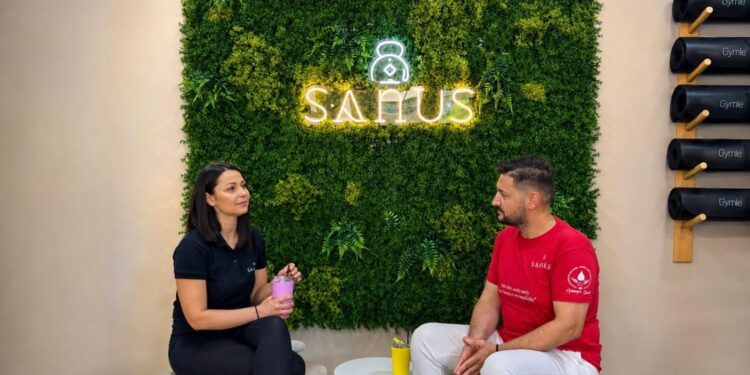 Η φιλοσοφία πίσω από το SANUS: «Δεν θέλουμε απλώς να αλλάξουμε σώματα, θέλουμε να αλλάξουμε ζωές»