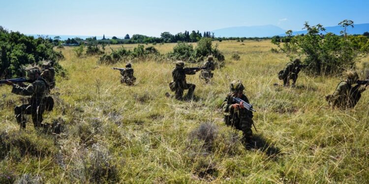 Στρατιωτική θητεία 9 μηνών για όσους καταταγούν χωρίς αναβολή