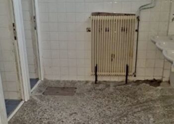Η εικόνα στις τουαλέτες του Δημοτικού Σχολείου Προμάχων απαιτεί άμεση παρέμβαση